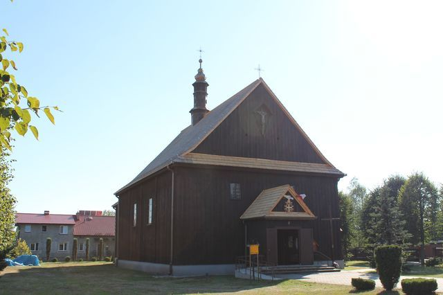 Kościół modrzewiowy pw. Matki Boskiej Częstochowskiej